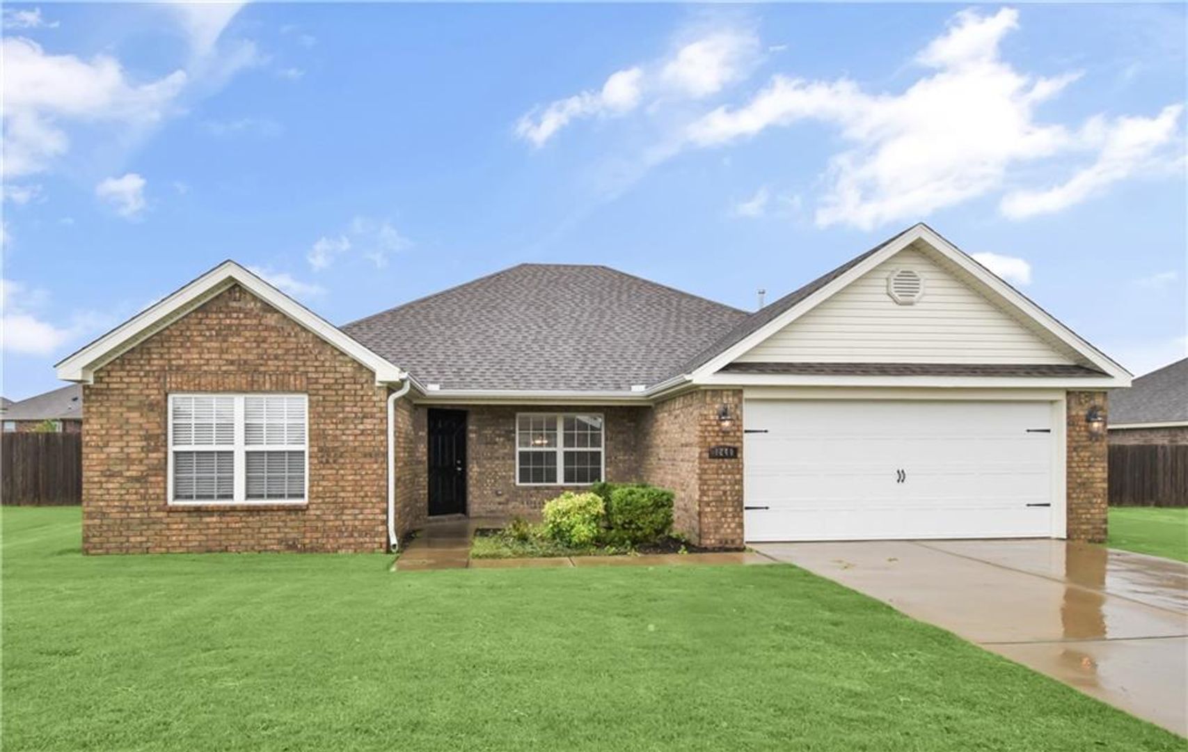 Centerton House: 1240 Lariat Drive