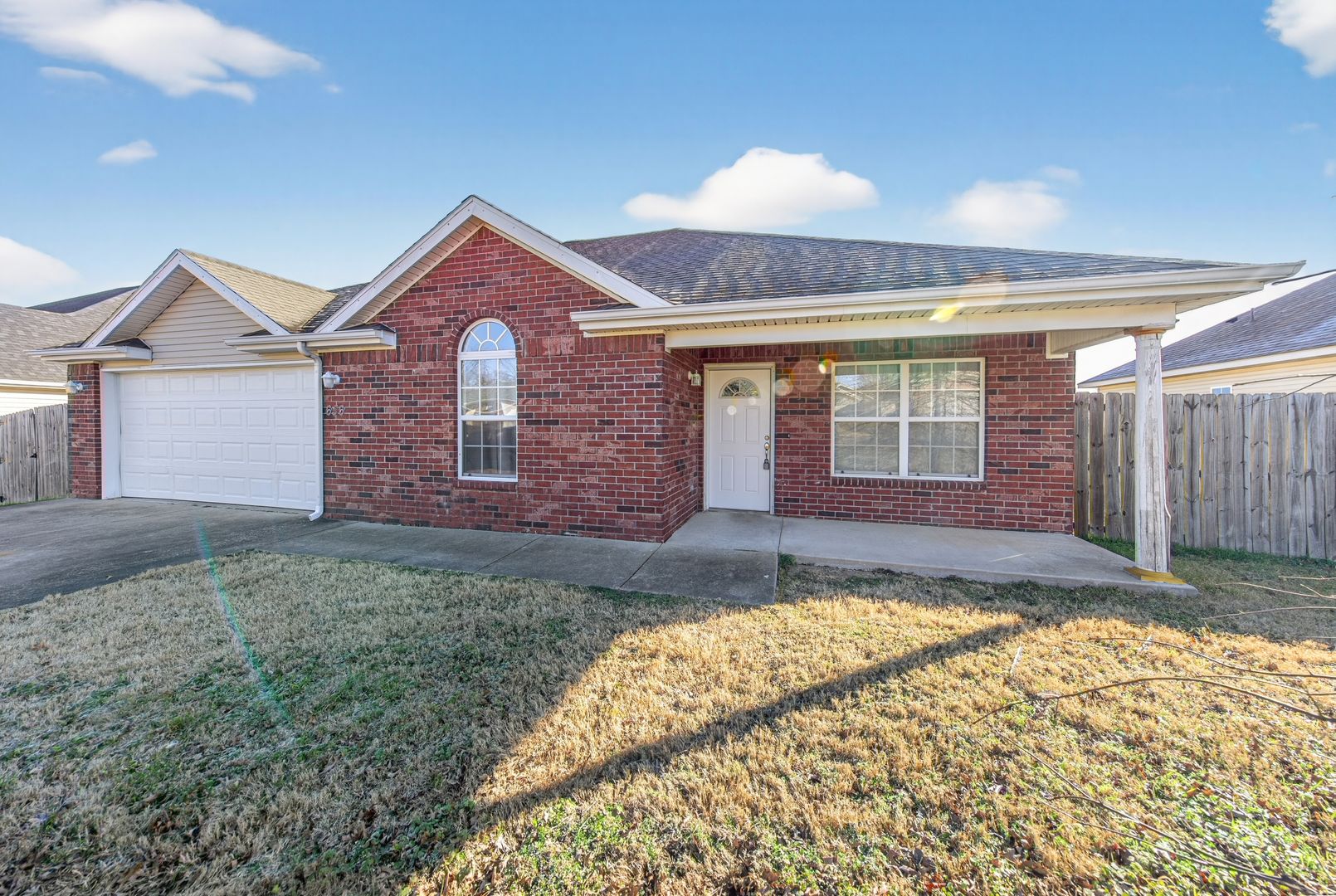 Centerton House: 656 Woodland Street