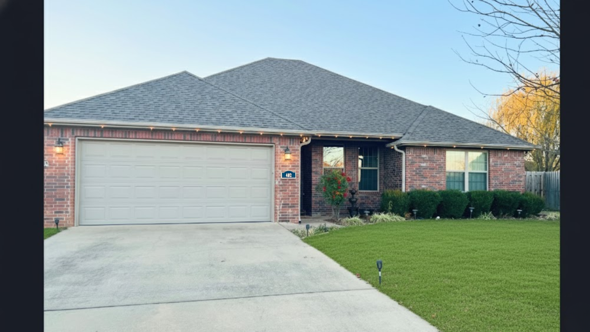 Bentonville House: 402 SW Arch St - 402 SW Arch St