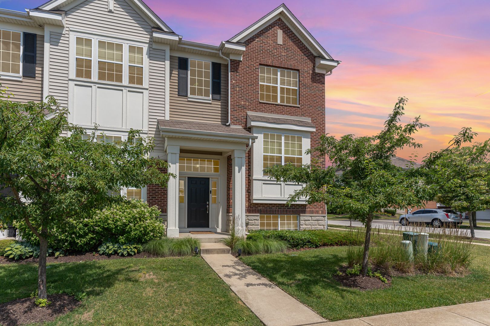 Orland Park Townhome: 15373 Sheffield Square Pkwy