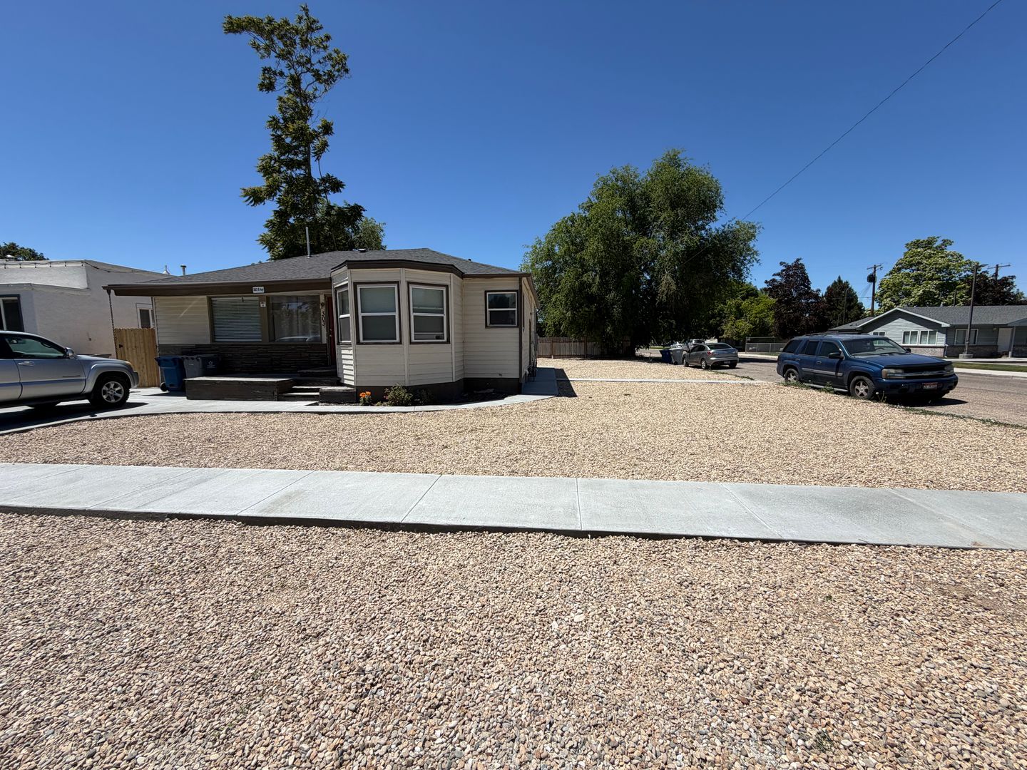 Nampa Apartment: 303 Ivy St
