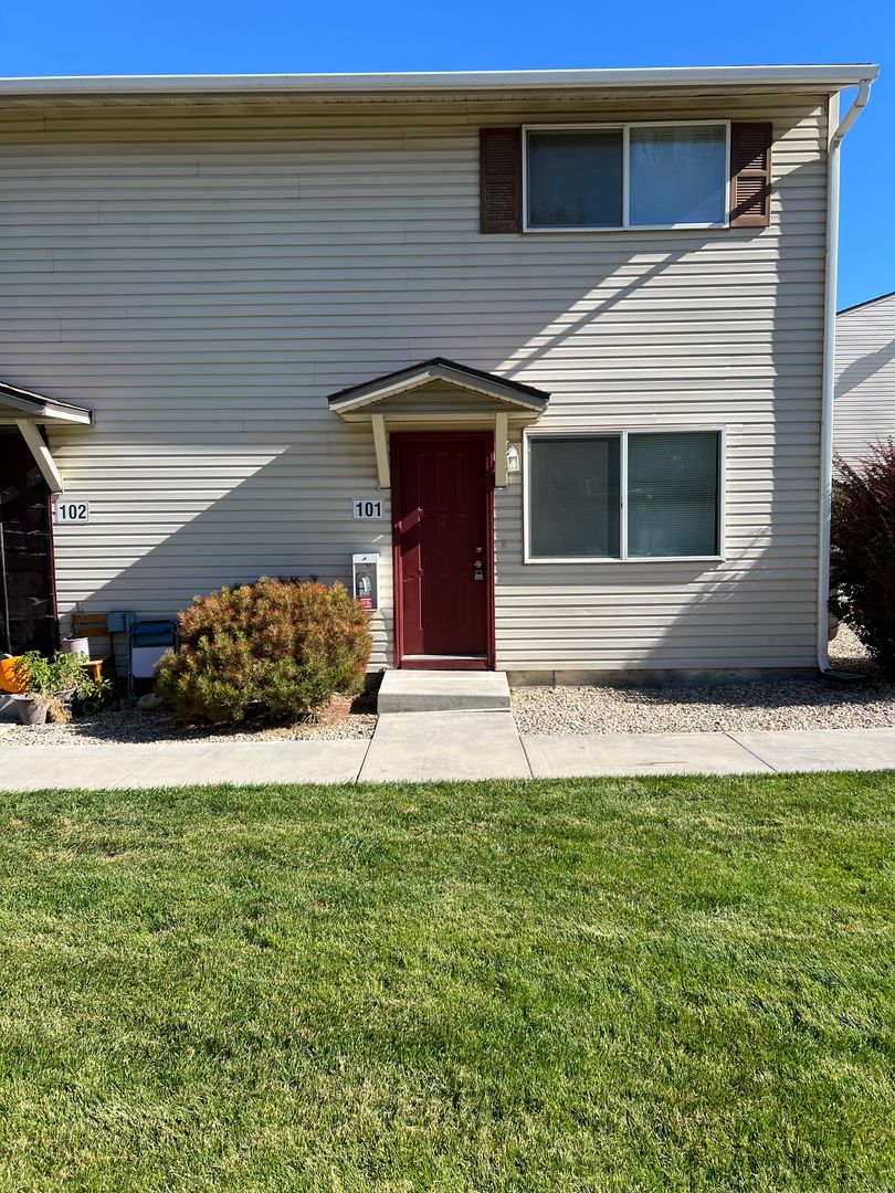 Nampa Apartment: 1224 S Juniper St