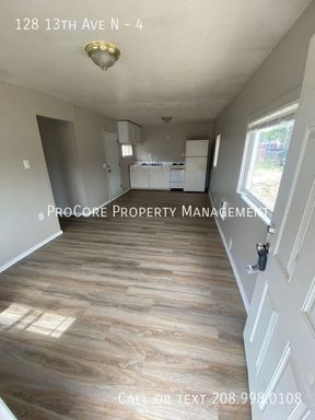 Charming Detached 1BR/1BA Unit – Single-Level Living - Available Mid-September