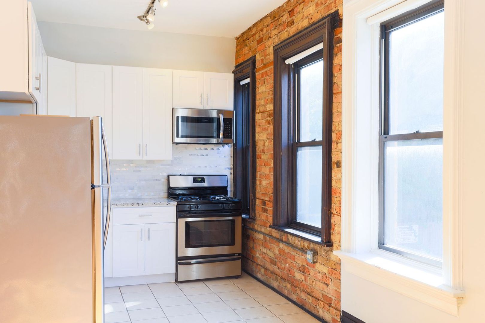 Chicago Apartment: 2315 N. Halsted Street