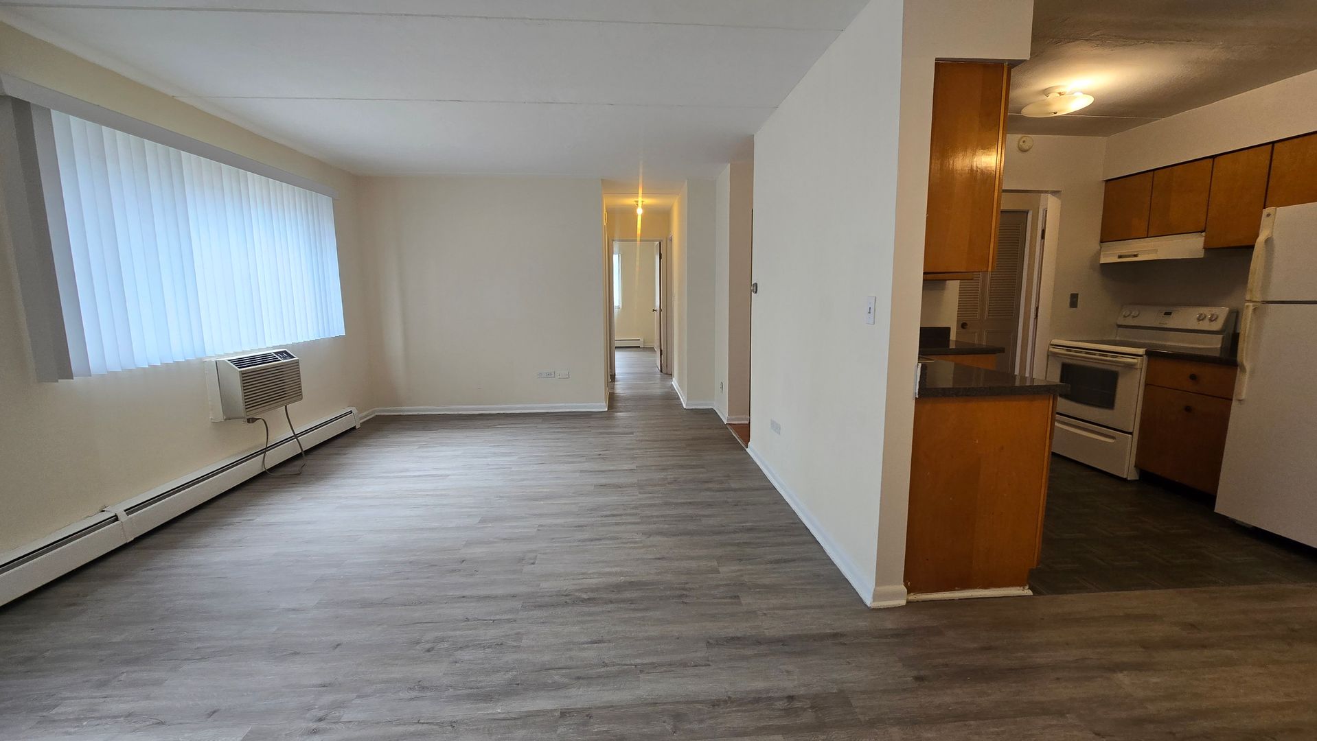 Evanston Apartment: 918 Washington Street