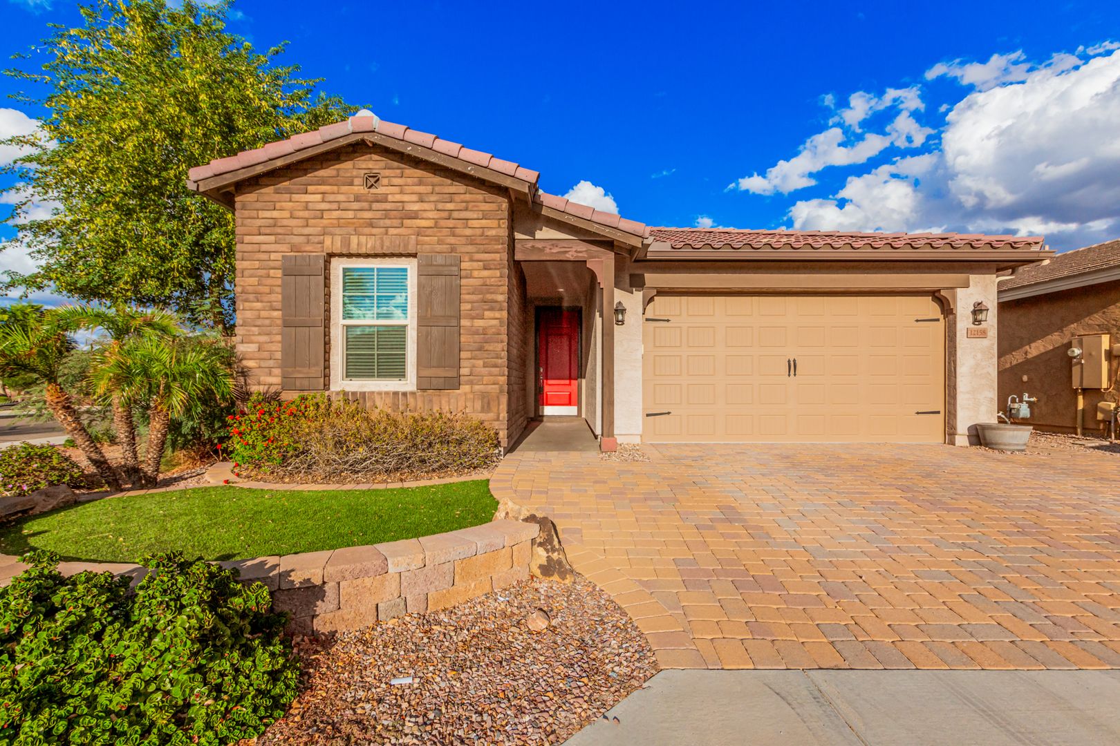 Peoria House: 12158 W Desert Moon Way