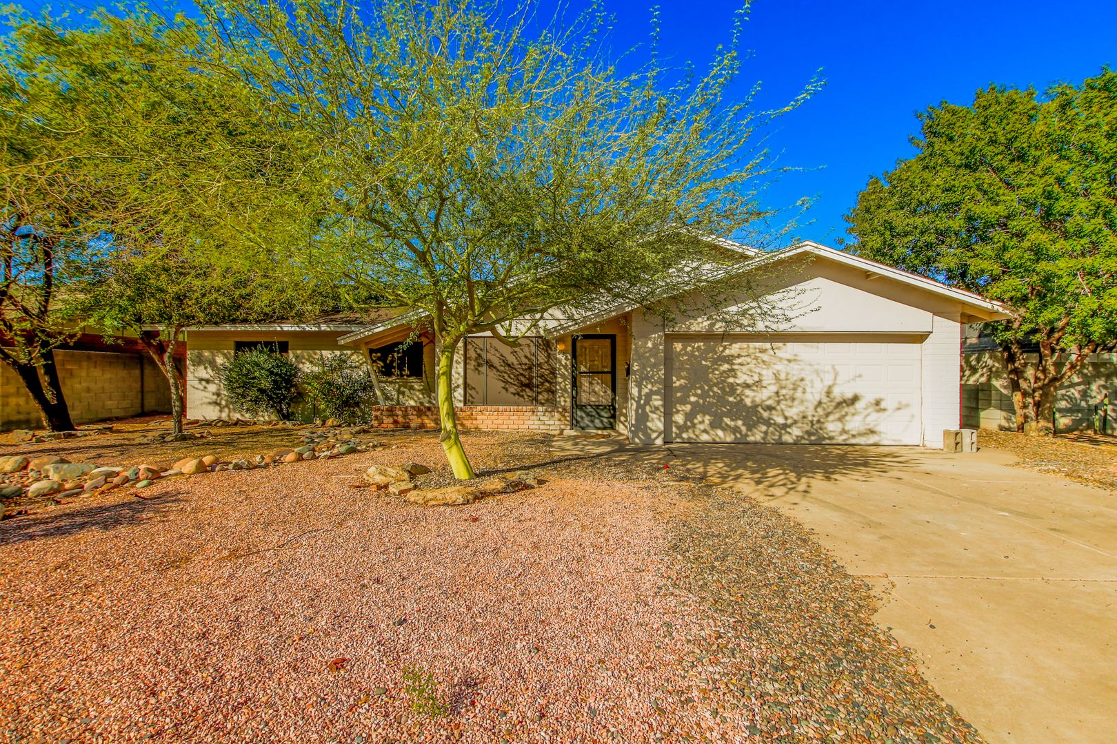 Tempe House: 932 E Concorda Dr