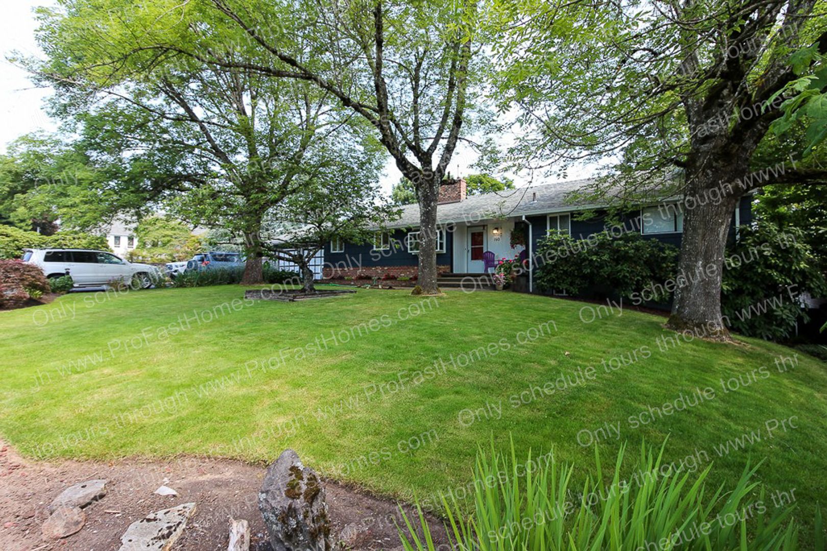 gresham Apartment: 160 SW Towle Ave