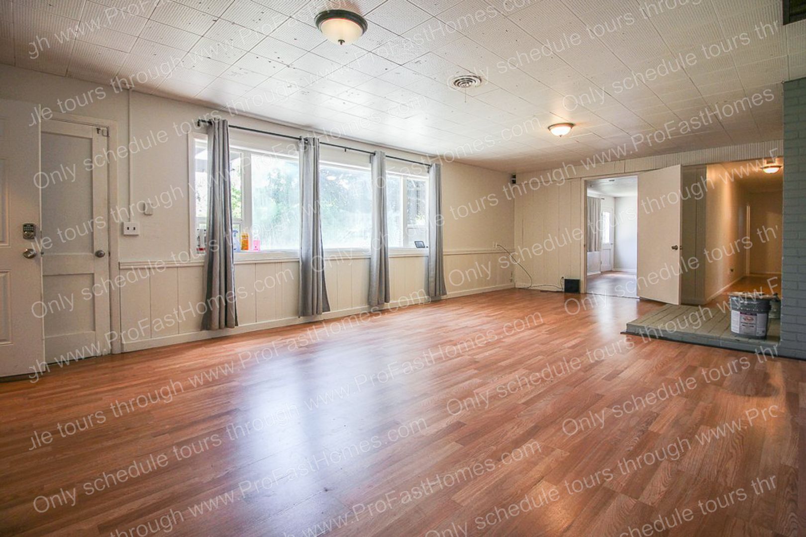 gresham Apartment: 160 SW Towle Ave