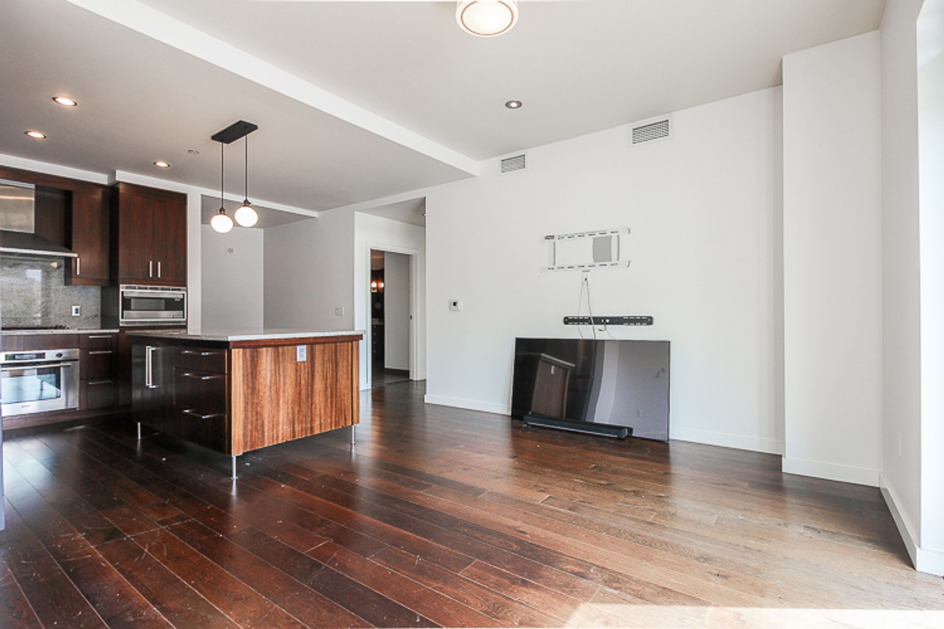 2351 NW Westover Rd - Unit 404 6 of 12