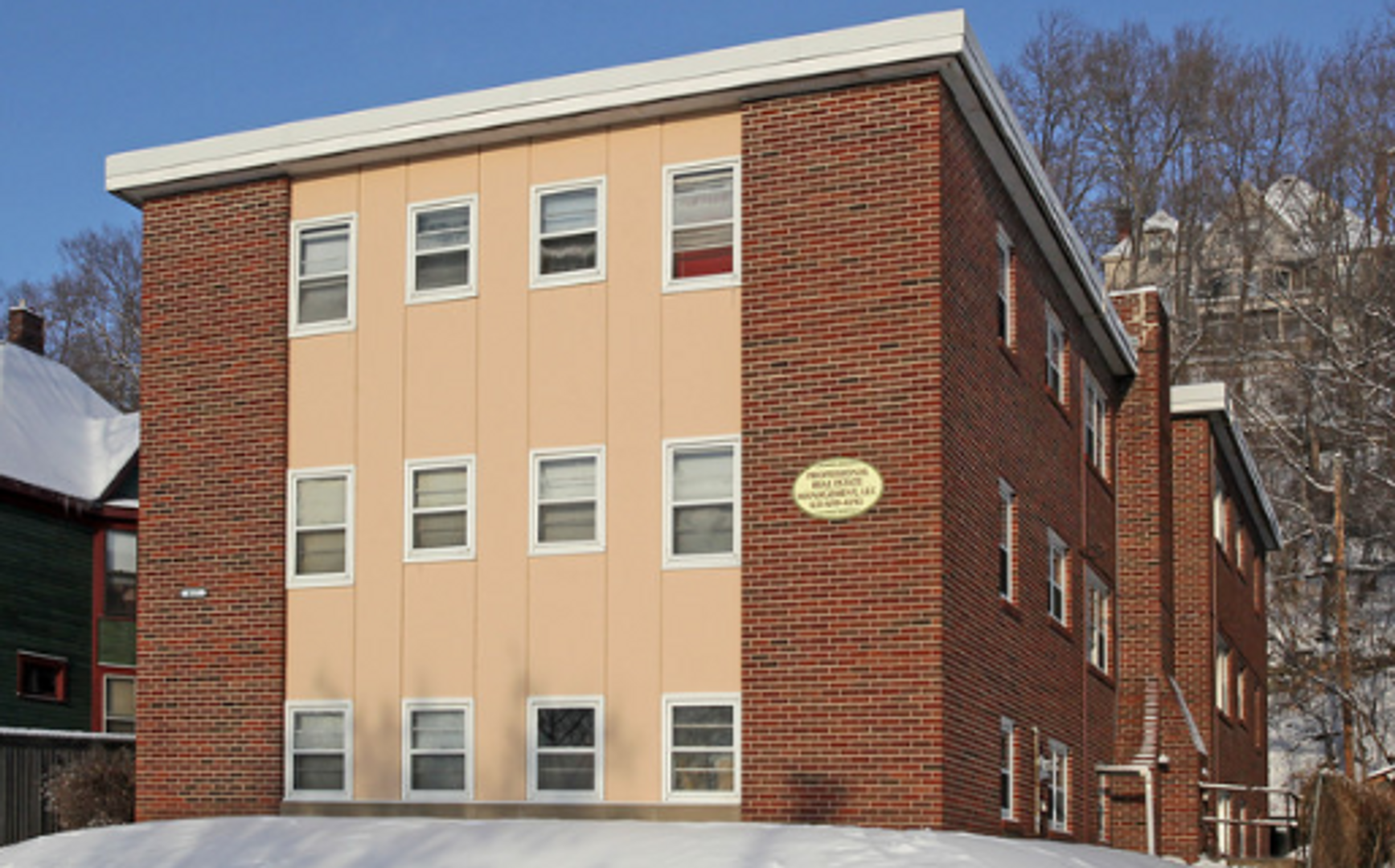 St. Paul Apartment: 407 Grand Ave.
