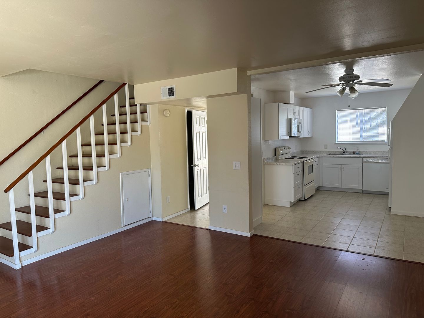 Paso Robles Apartment: 1100 Vine St.