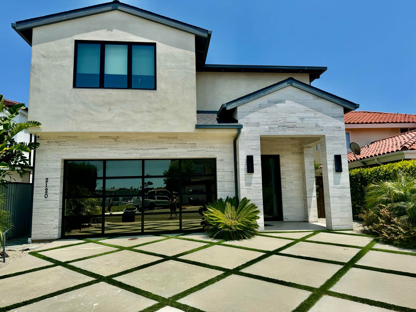 Oxnard House: 2120 Green Castle way