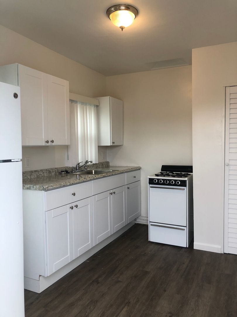 San Diego Apartment: 4441 Mississippi St