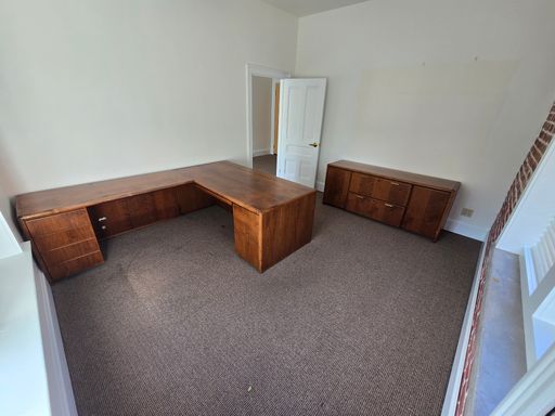 Listing photo thumbnail