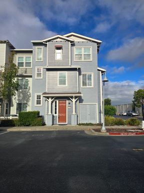 Beautifully Upgraded Tri level Home in Marina Bay in Richmond, CA – photo 1