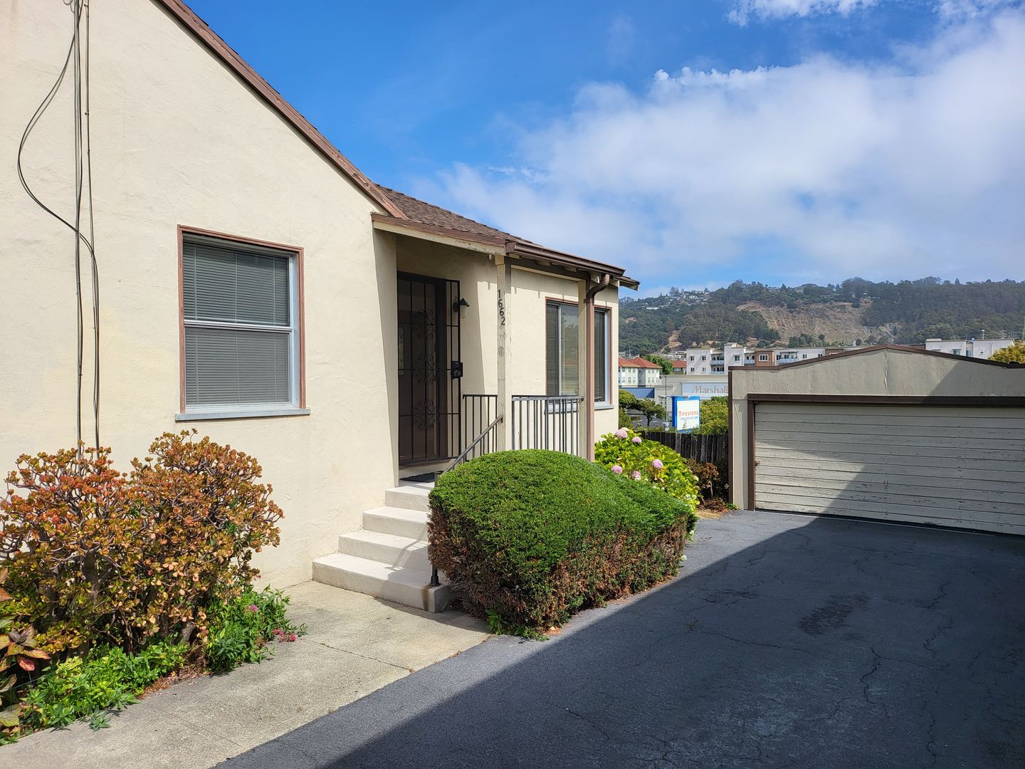 Richmond House: 1662 San Benito Street