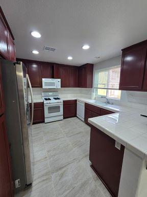 Listing photo thumbnail