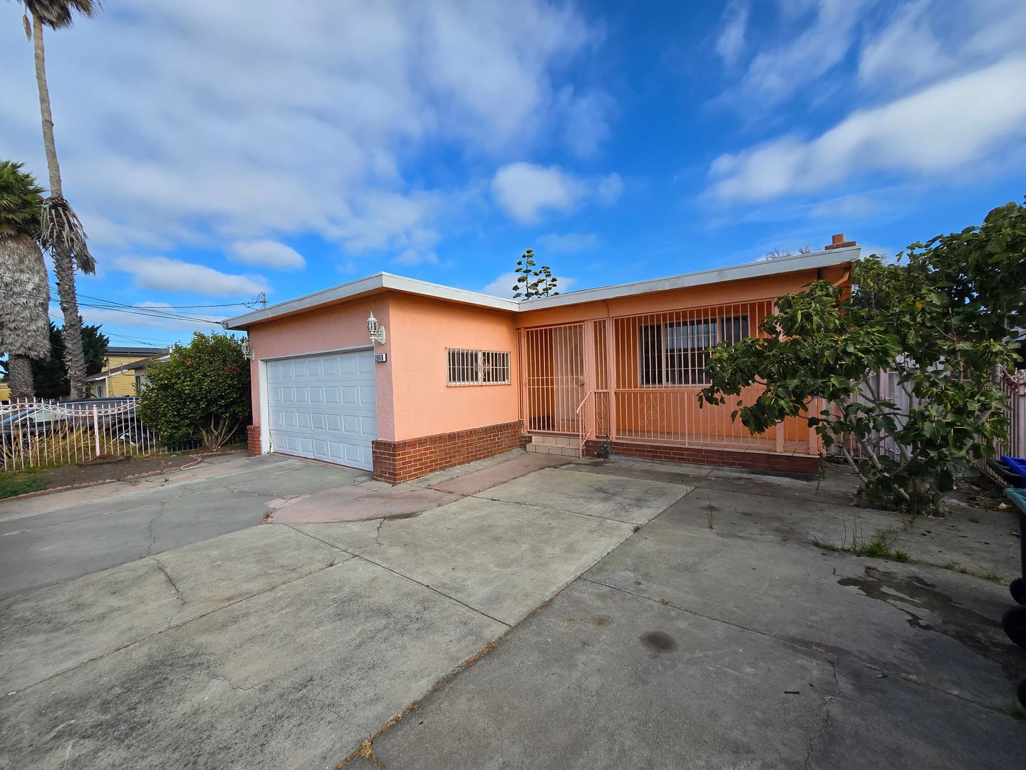 Richmond House: 2849 Rheem Avenue
