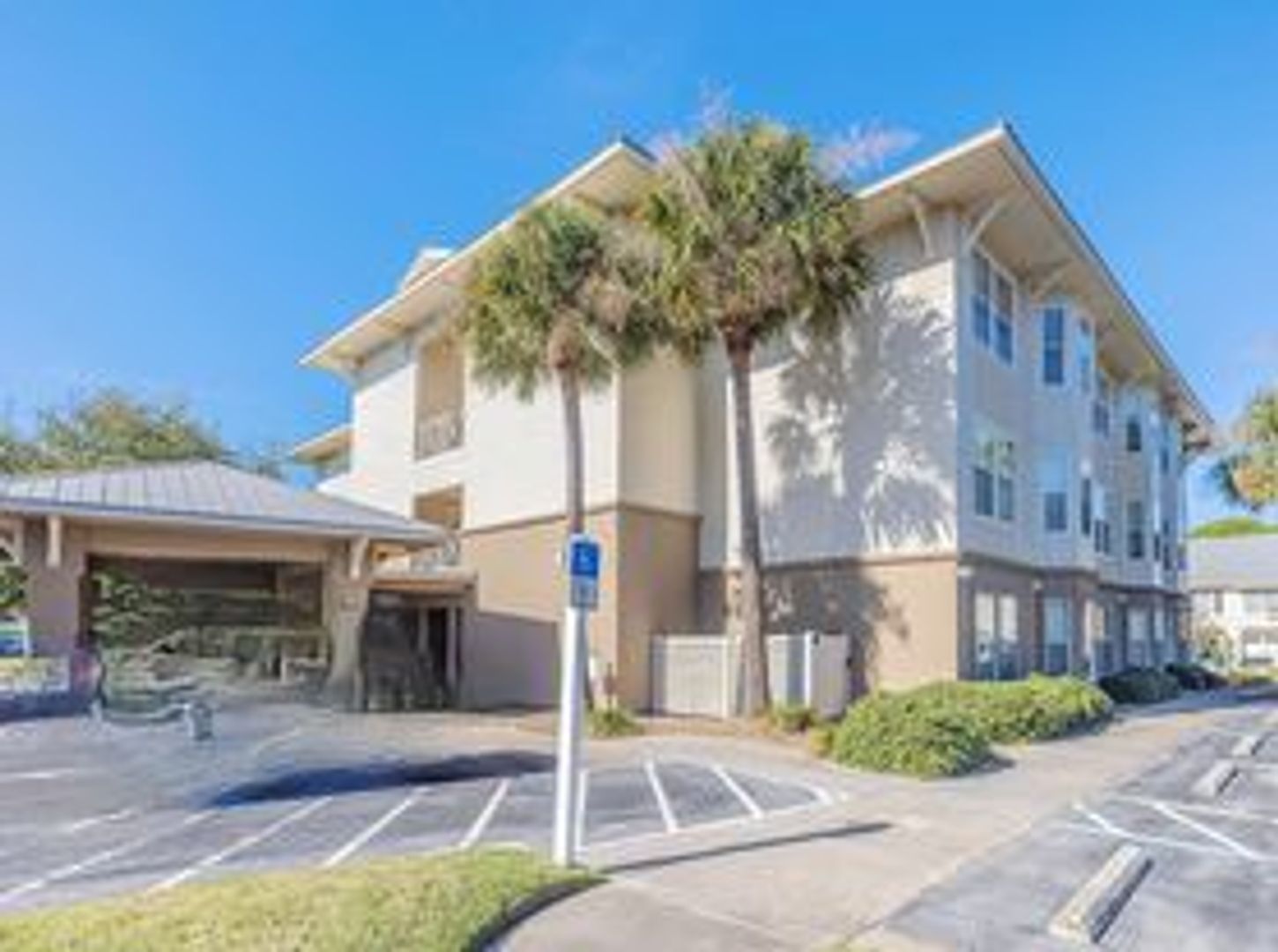 Destin Condo: 251 Mattie Kelly Blvd #206