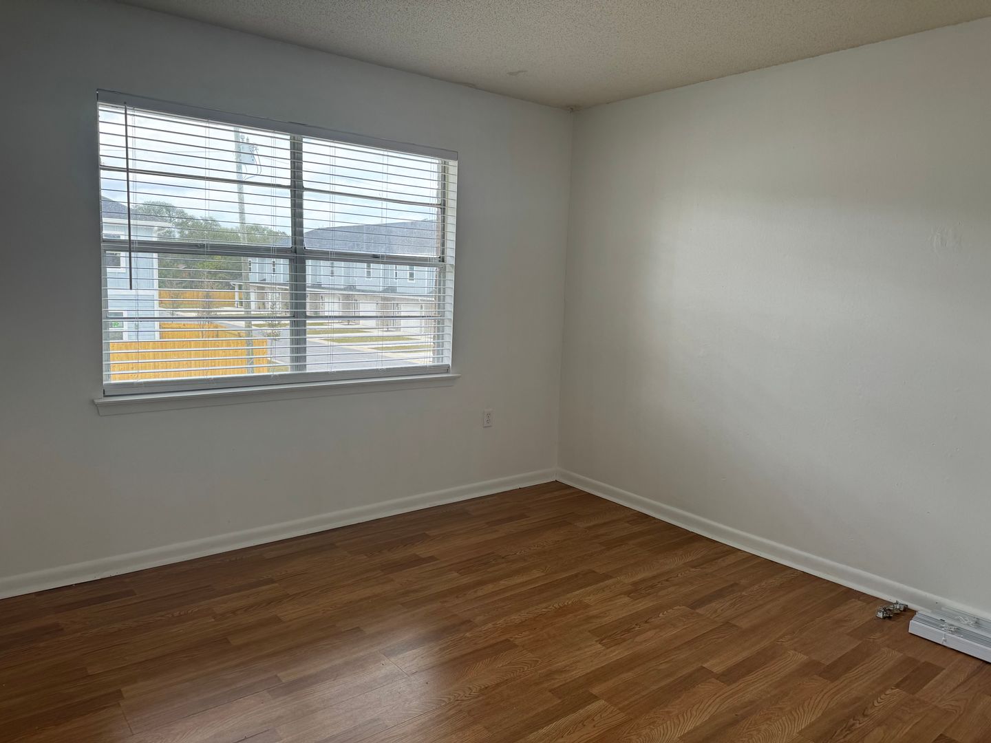 Fort Walton Beach Apartment: Colonial Drive