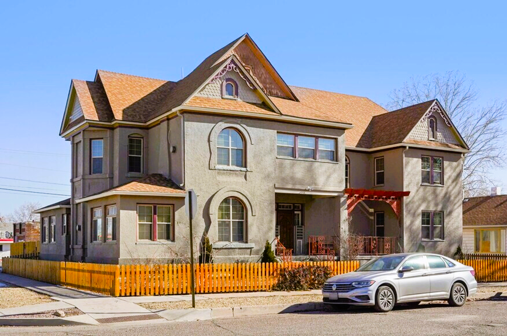 Pueblo Apartment: 1000 Carteret Ave