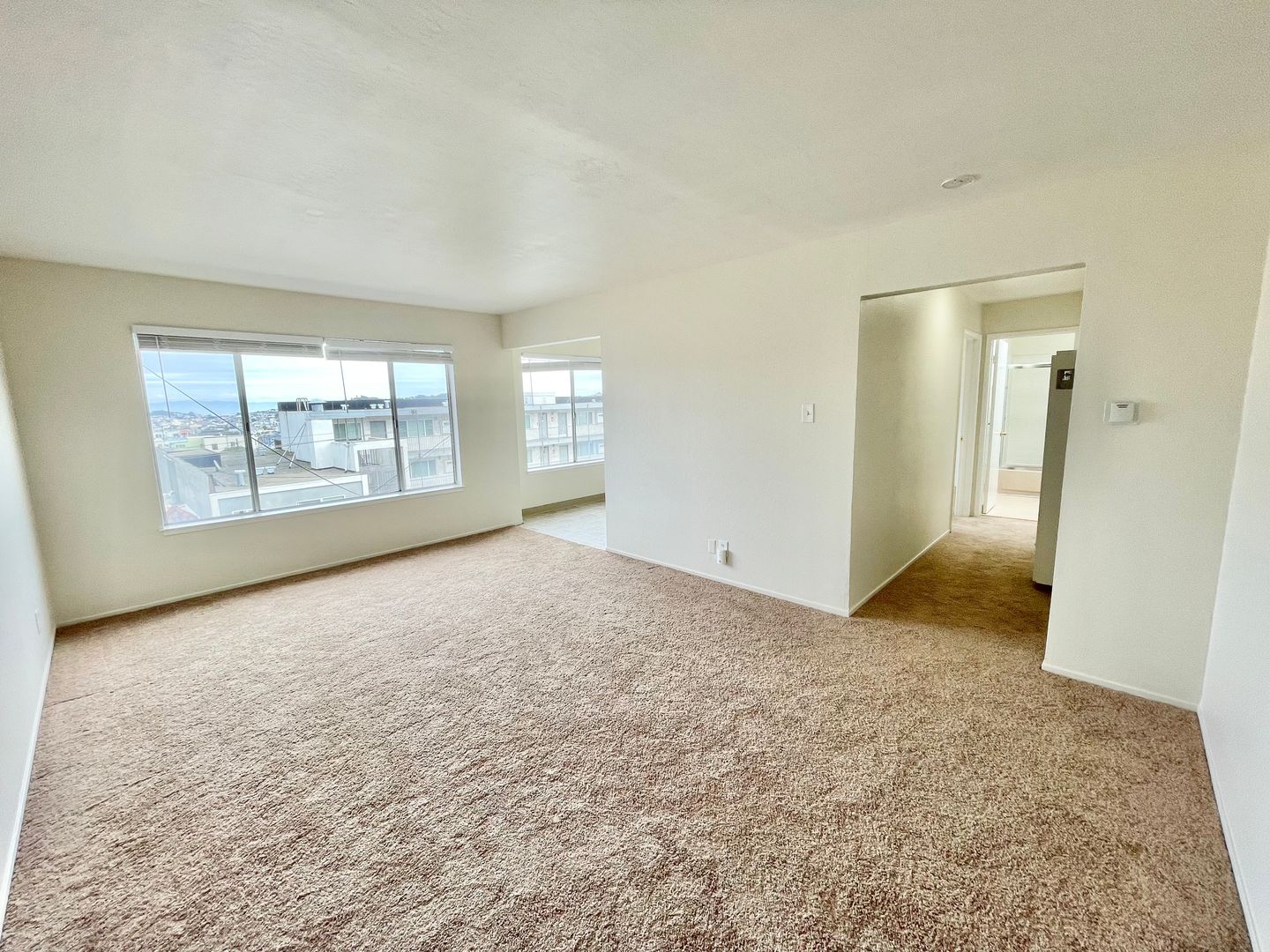 Daly City Apartment: 7 Rice Street