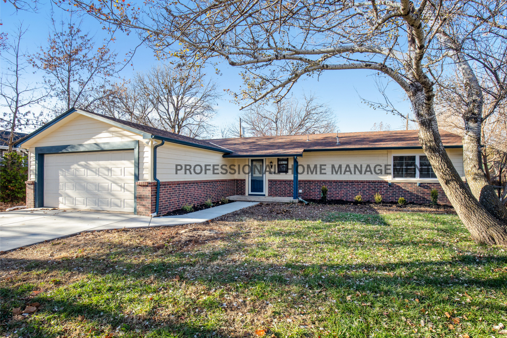 Bel Aire House: 6138 E Edinburg St