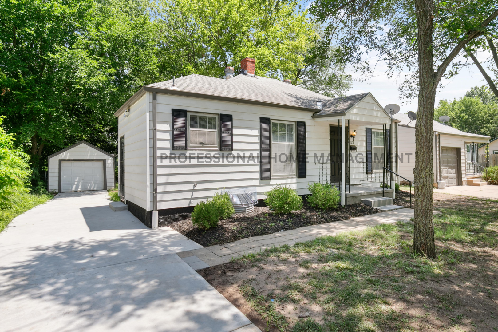 Wichita House: 1128 N Dellrose