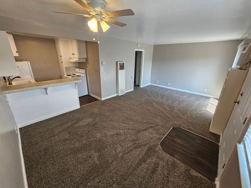 Large Studio Apartment for Rent! – photo 1