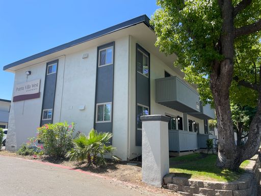 Your Newly Remodeled 3 Bedroom/1 Bath Home Awaits with Move-In Savings! – photo 1