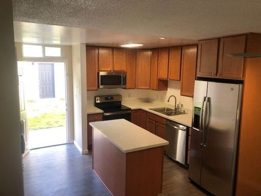 Sacramento Townhome [ *** Move-in Special - 1/2 Off Of The 1ST Month's Rent With A One Year Lease For Qualified Applicants!! *** ] – photo 1