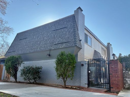 Move-In Special **Half-Off First Month's Rent** – photo 1