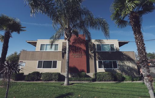 Spacious 1x1!! 1/2 off first months rent with 1 yr lease for qualified applicants!!!! – photo 1