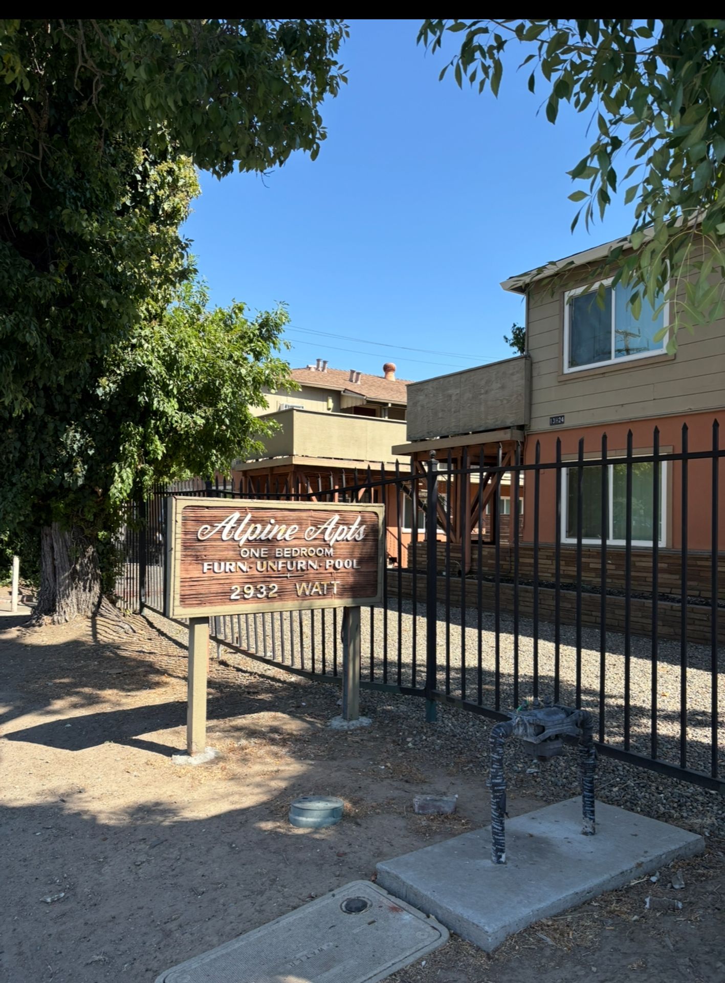 Sacramento Apartment: 2932 Watt Ave