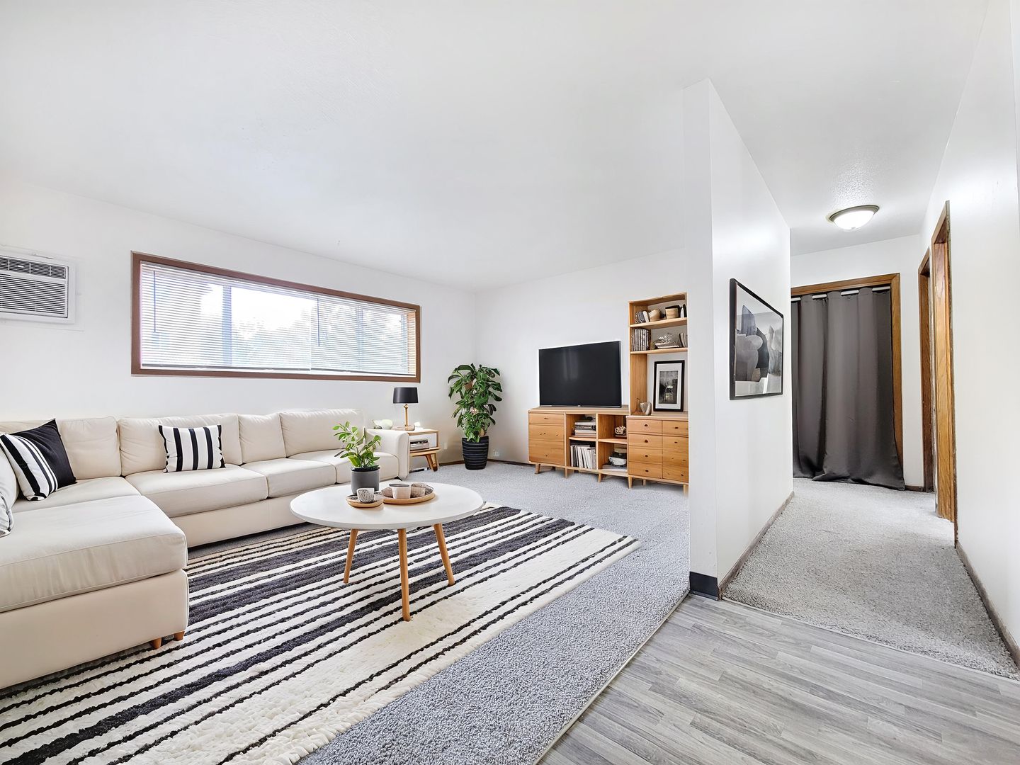 Jamestown Apartment: 1012 10th St NE