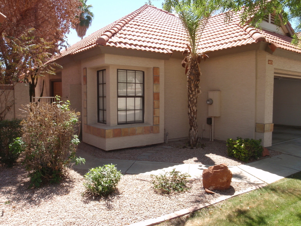Chandler House: 4679 W Ivanhoe St