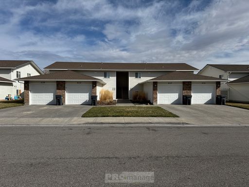 3 Bed / 1 Bath Apartment w/ 1-Car Garage - Idaho Falls – photo 1