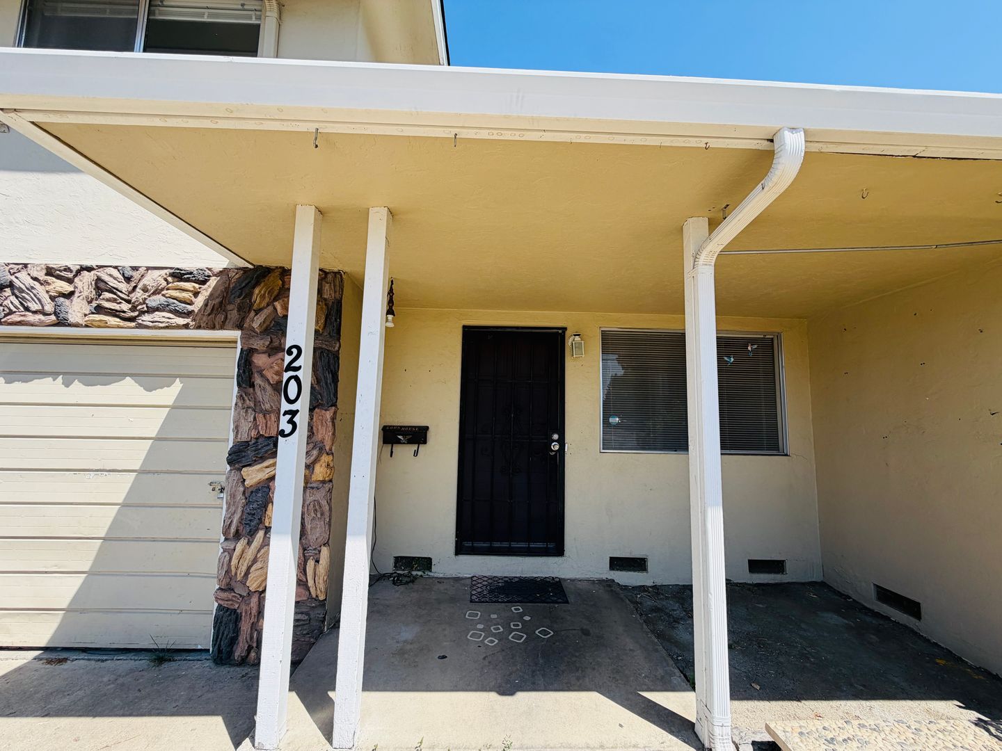 Stockton Apartment: 203 W Benjamin Holt Dr