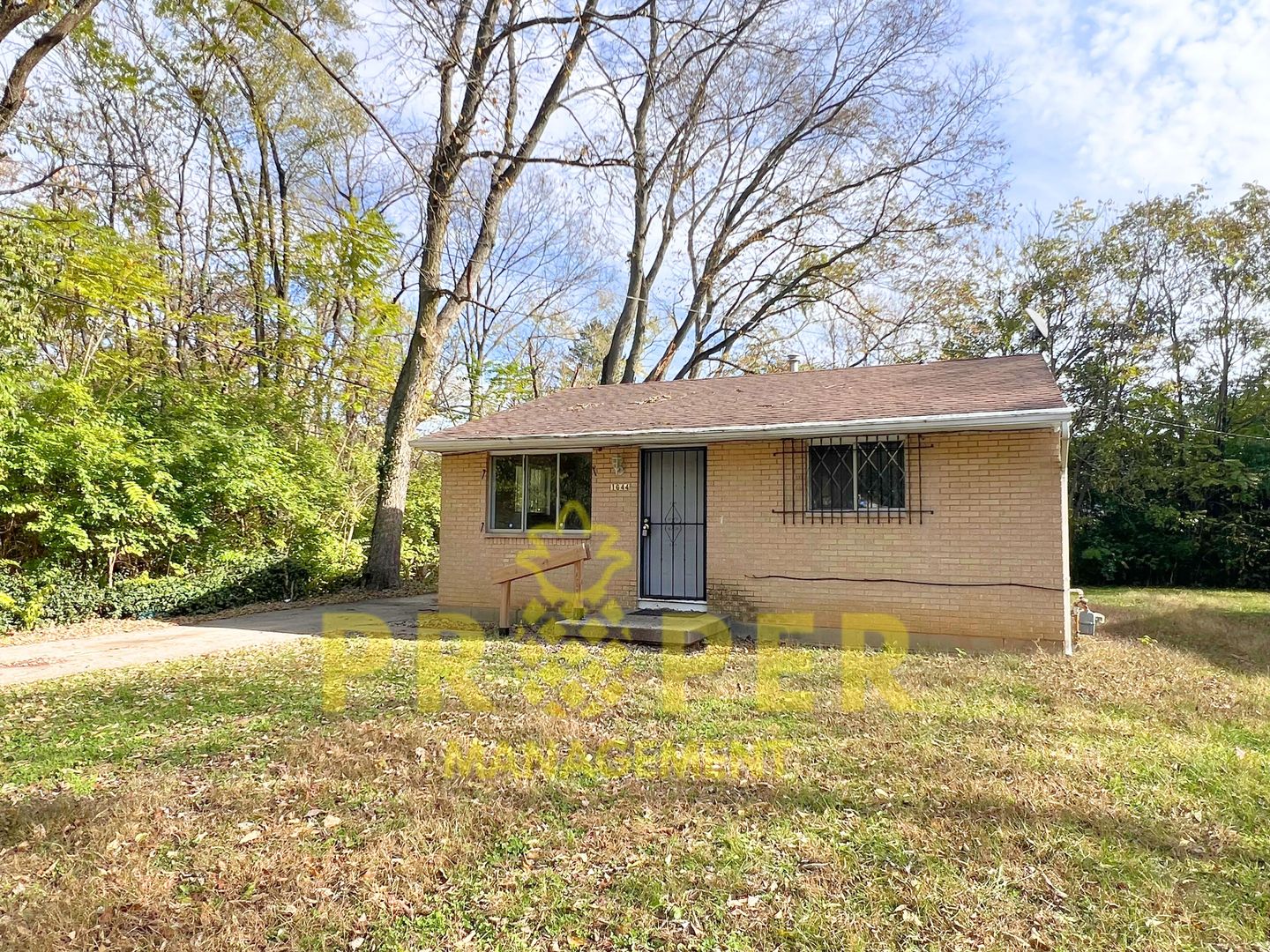 Dayton House: 1644 Linnbrook Drive