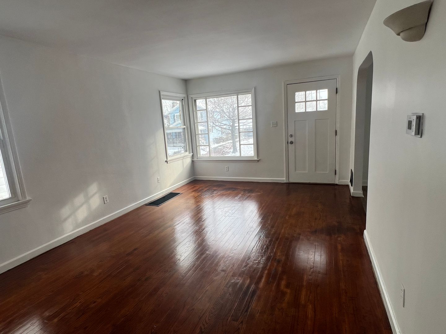 Dayton House: 229 E Siebenthaler Ave