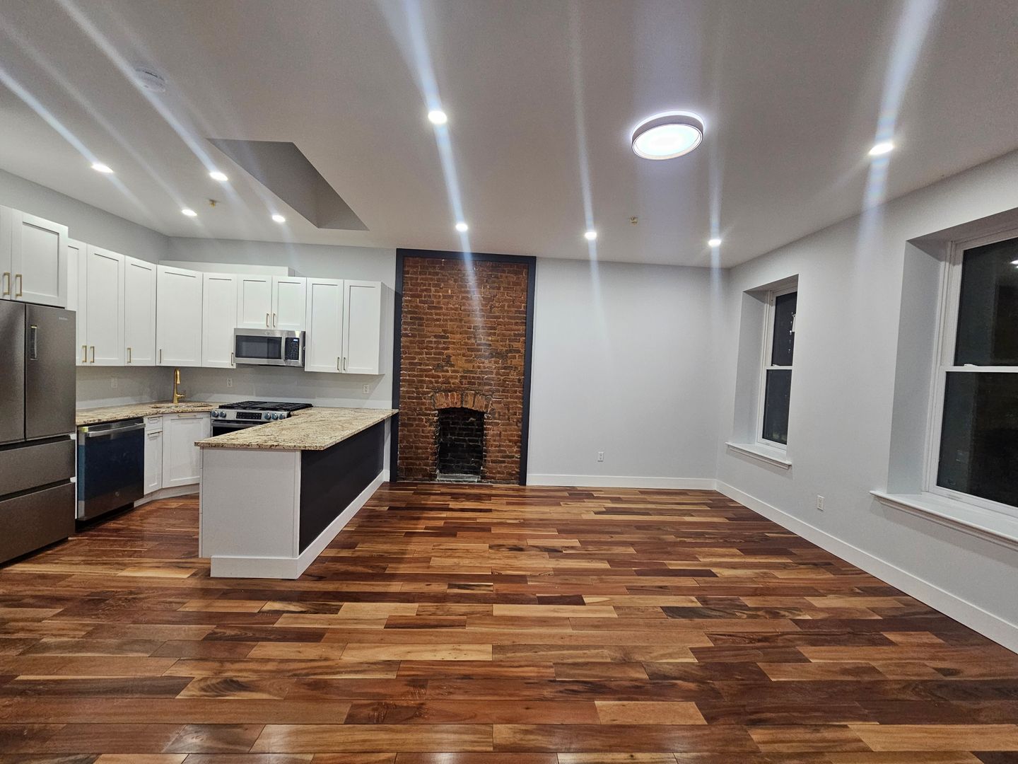 New York Apartment: 2148 5th Ave