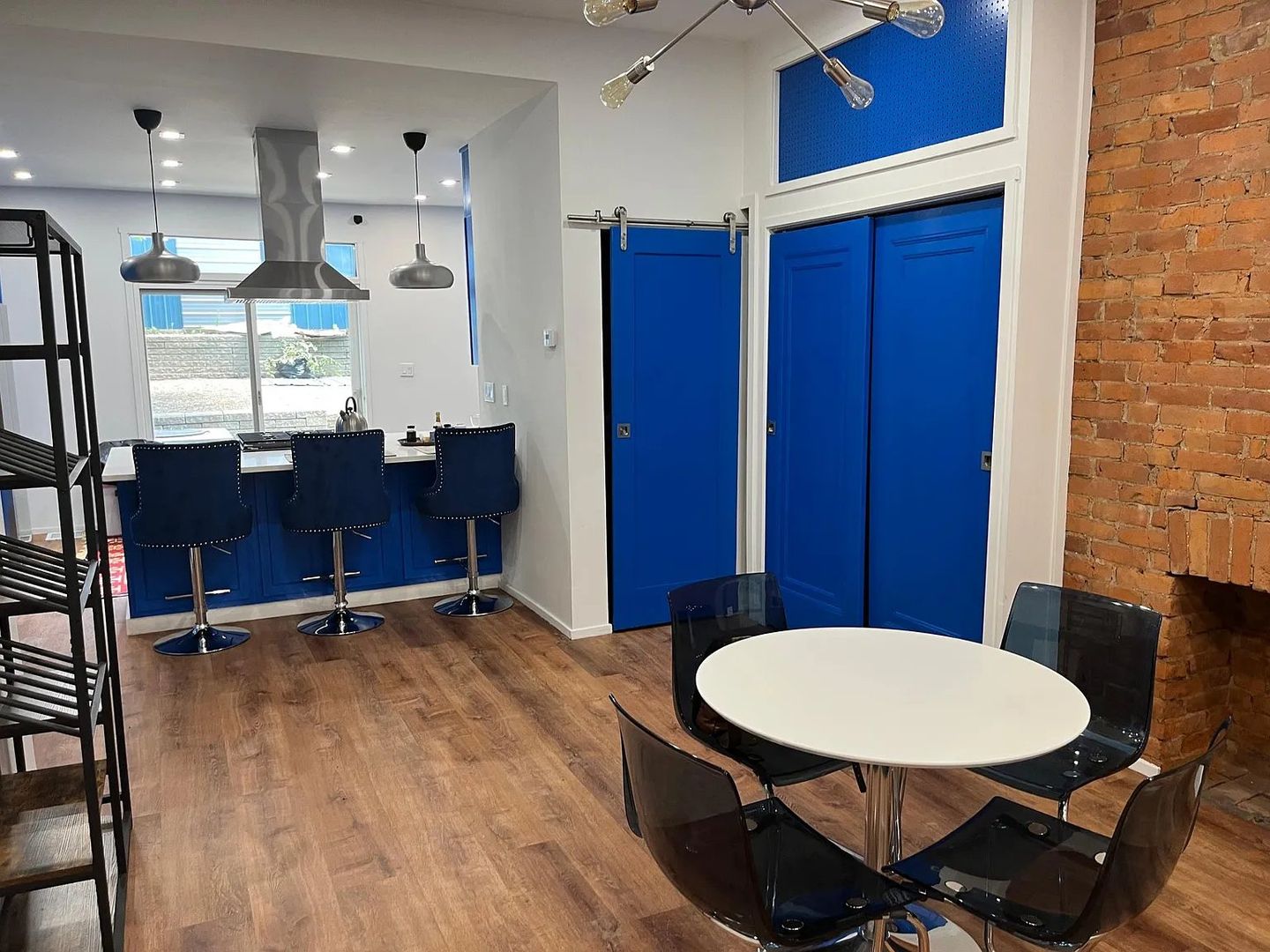 Pittsburgh House: 5160 Carnegie Street