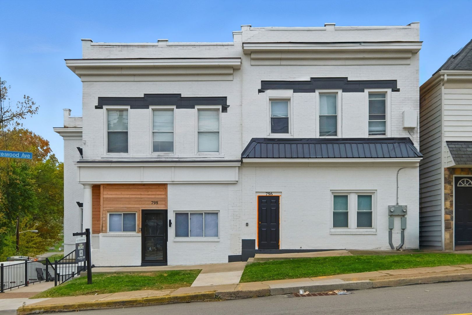 Pittsburgh Apartment: 796 Hazelwood Avenue