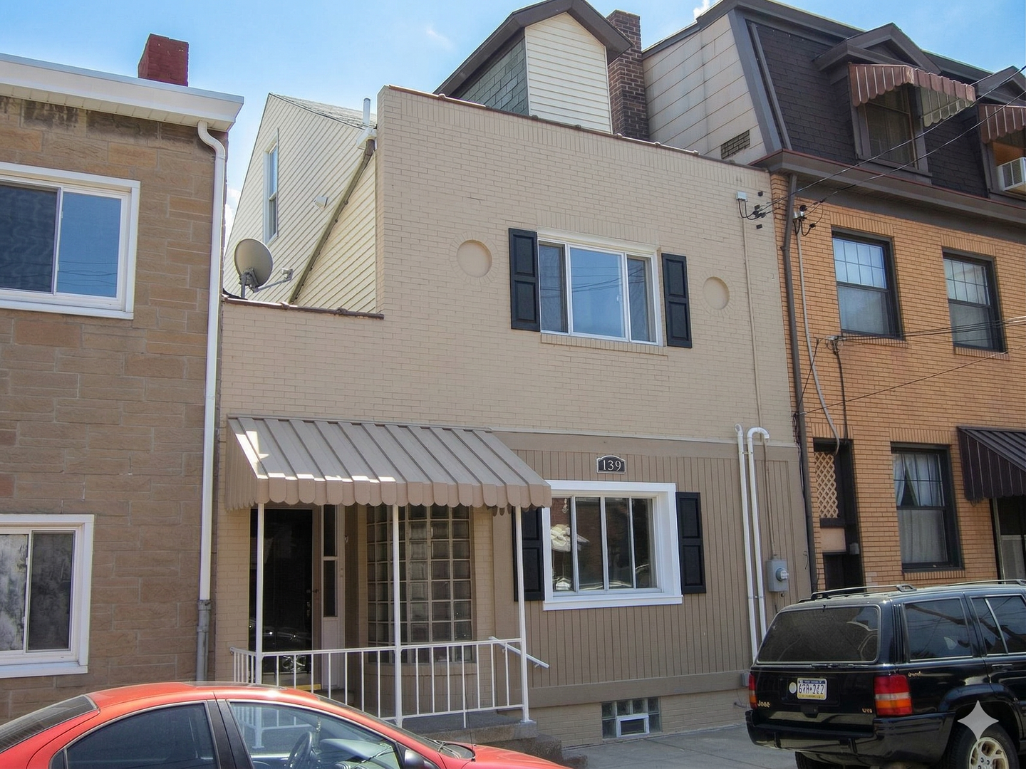 Pittsburgh House: 139 s. 15th Street