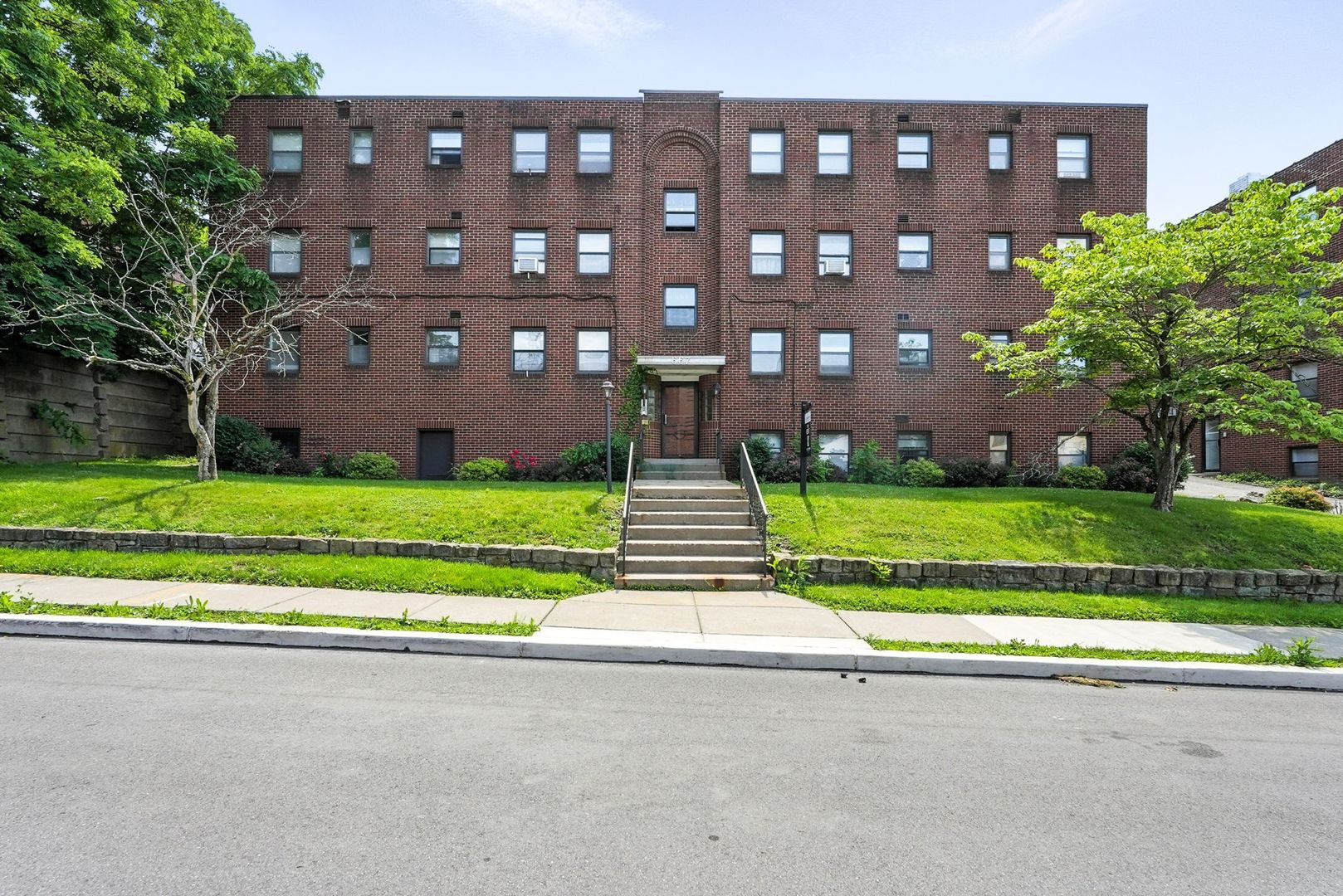 Pittsburgh Apartment: 667-677 Florida Avenue