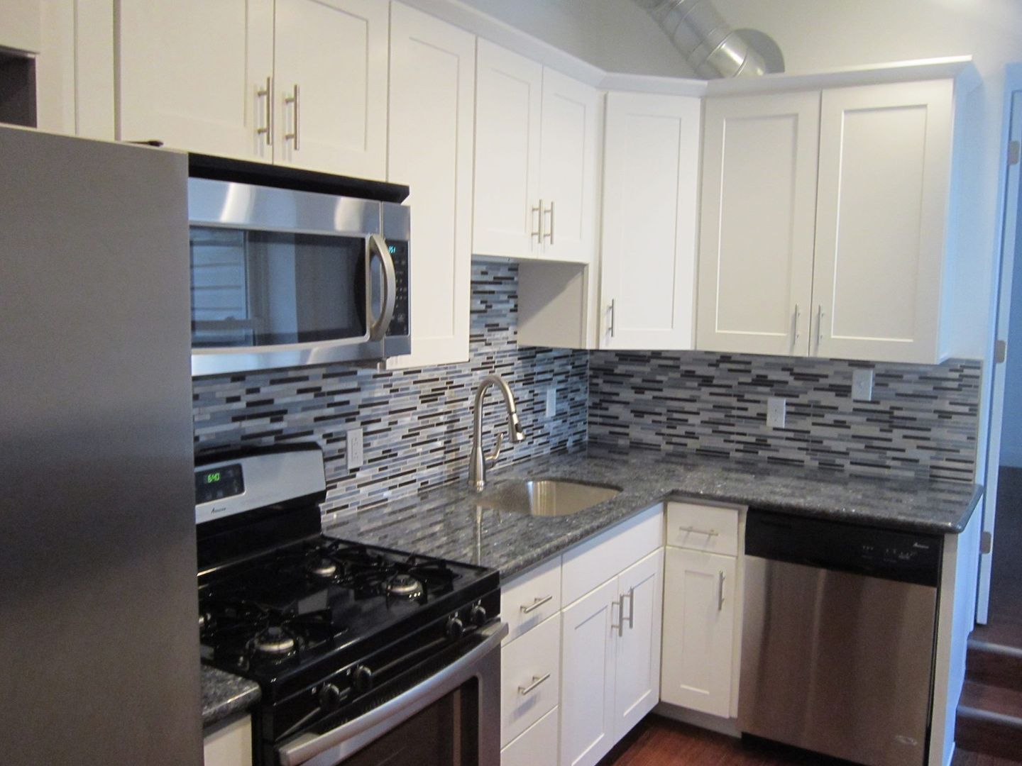 Pittsburgh Apartment: 2528 Carey Way