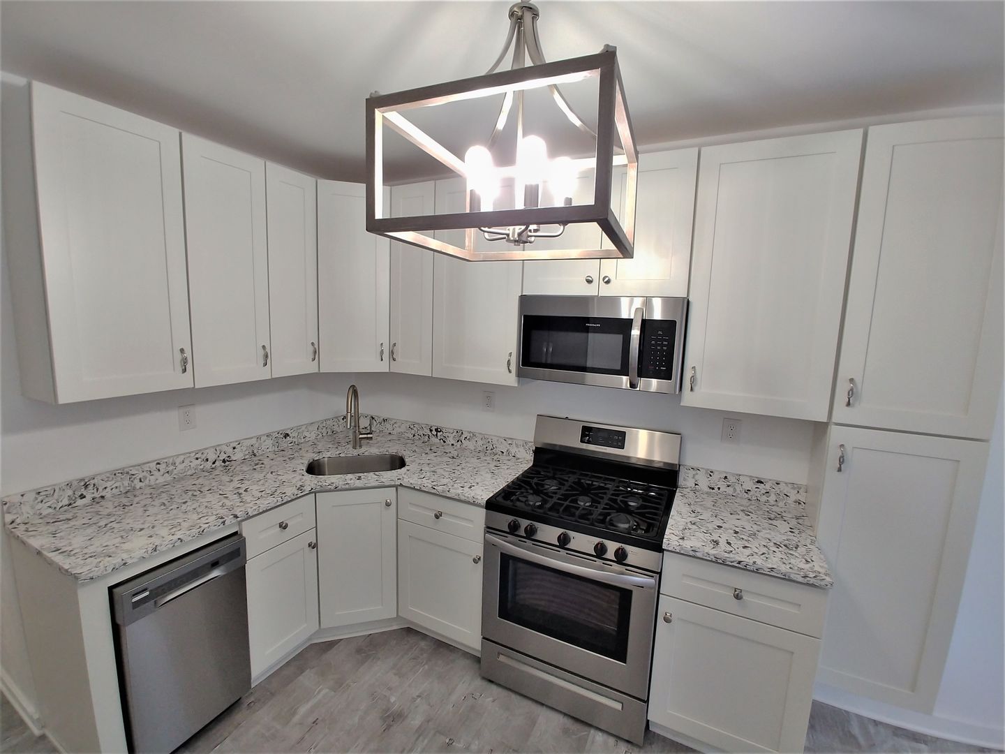 Pittsburgh Apartment: 453 Norton Street