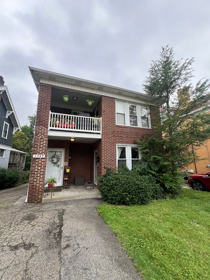Pittsburgh Apartment: 1547 McFarland Rd