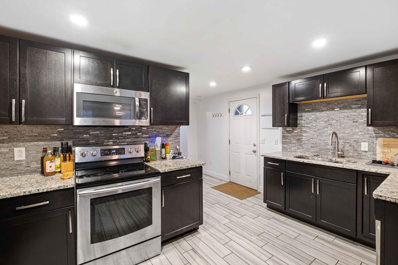 Pittsburgh Apartment: 1721-1723 Edwards Way